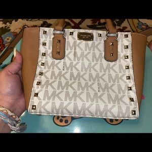 ❤️Michael Kors Sandrine studded bag❤️